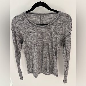 Lululemon grey top